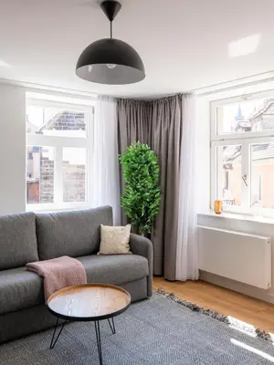 Ein Sitzbereich in der Unterkunft Limehome Bayreuth Spitalgasse