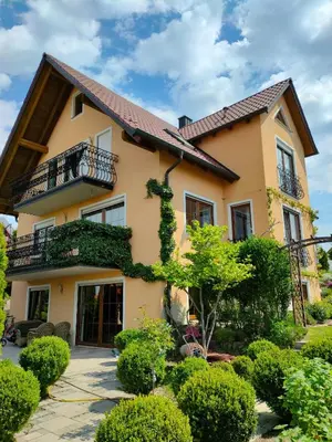 Das Gebäude in dem sich die Ferienwohnung befindet