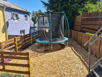 Ein Kinderspielbereich in der Unterkunft Ferienhaus Moni