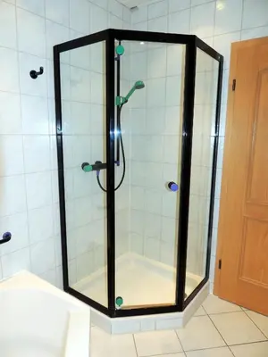 Ein Badezimmer in der Unterkunft Gästehaus Am Hirtenberg