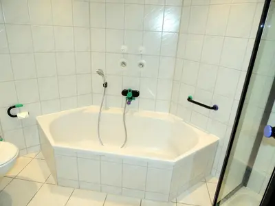 Ein Badezimmer in der Unterkunft Gästehaus Am Hirtenberg