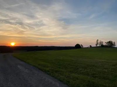 Blick auf den Sonnenuntergang/Sonnenaufgang von des Ferienhauses aus oder aus der Nähe