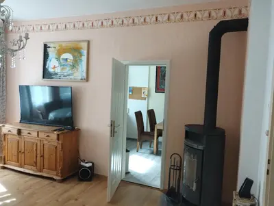 TV/Unterhaltungsangebot in der Unterkunft Ferienwohnung in der Kunst und Kultur Villa Bad Steben