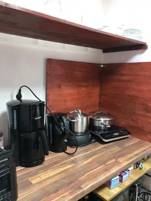 Küche/Küchenzeile in der Unterkunft Tiny House - Auszeit im Wald am Badesee