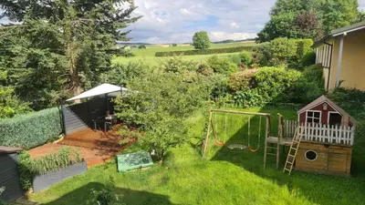 Ein Garten an der Unterkunft Das Tor zum Vogtland !!