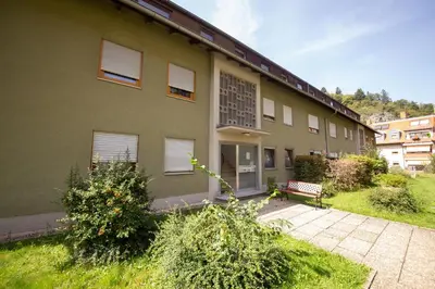 Das Gebäude in dem sich die Ferienwohnung befindet