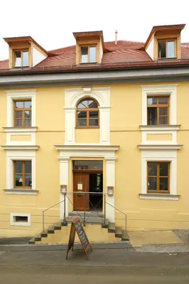 Das Gebäude in dem sich das Hotel befindet