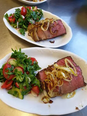 Essen in der Pension oder in der Nähe