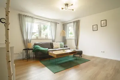 Ein Sitzbereich in der Unterkunft Ferienwohnung Hyggelig
