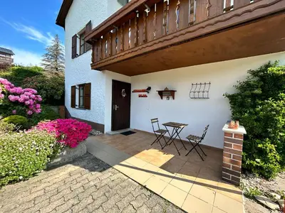 Das Gebäude in dem sich die Ferienwohnung befindet