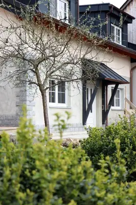 Das Gebäude in dem sich die Ferienwohnung befindet