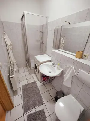 Ein Badezimmer in der Unterkunft YourFavoriteBed Designwohnung Nähe Zentrum und Klinikum