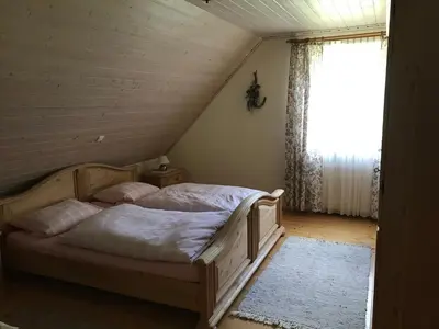 Ein Bett oder Betten in einem Zimmer der Unterkunft Haeberlhaus