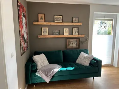 Ein Sitzbereich in der Unterkunft Schiller Apartment