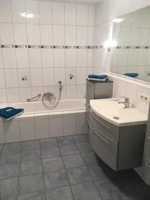 Ein Badezimmer in der Unterkunft Schöne Gartenwohnung im Seenland
