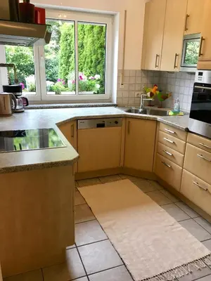 Küche/Küchenzeile in der Unterkunft Schöne Gartenwohnung im Seenland