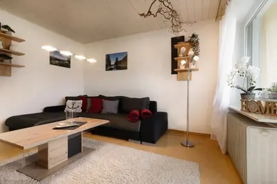 Ein Sitzbereich in der Unterkunft Buchen Blick - Ruhige moderne Ferienwohnung 82qm.