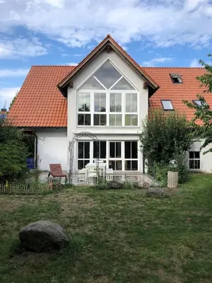 Das Gebäude in dem sich die Ferienwohnung befindet