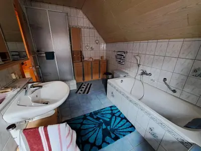 Ein Badezimmer in der Unterkunft Ferienwohnung Sonja mit Garten und Freisitz