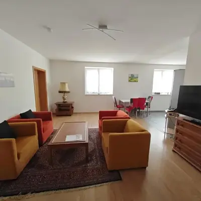 Apartment E2 - Gut ausgestattete 3-Zimmerwohnung 64 qm