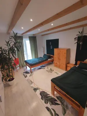 TV/Unterhaltungsangebot in der Unterkunft Bungalow mit 200 qm Wohnfläche :)