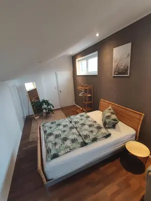 Ein Bett oder Betten in einem Zimmer der Unterkunft Bungalow mit 200 qm Wohnfläche :)