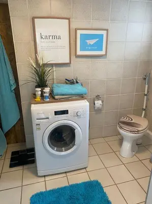 Ein Badezimmer in der Unterkunft Kinofeeling im Reihenhaus mit schönem Garten