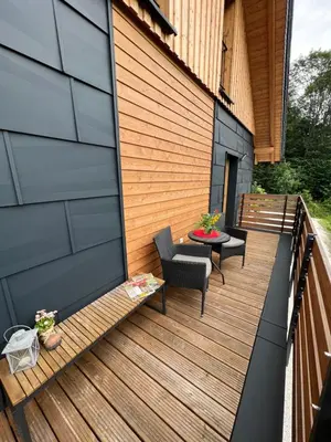 Ein Balkon oder eine Terrasse in der Unterkunft BergNest Ferienhäuser 