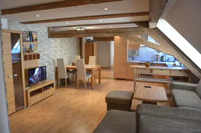 TV/Unterhaltungsangebot in der Unterkunft Apartment S10 in Bester Lage stilvoll im Zentrum von Bayreuth mit Klimaanlage und Parkplatz
