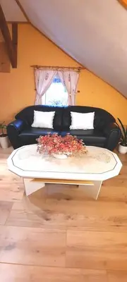 Ein Sitzbereich in der Unterkunft Gemütliches Apartment am Gottesberg