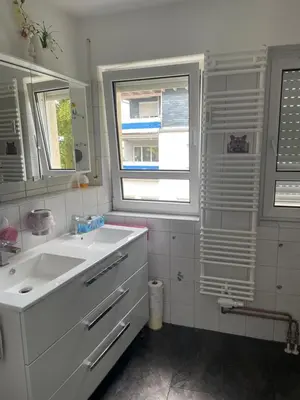 Ein Badezimmer in der Unterkunft Möblierte Wohnung für Geschäftsreisen/Ferienwohnung Plauen Stadtmitte