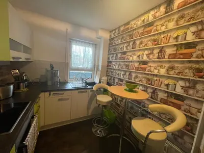 Küche/Küchenzeile in der Unterkunft Möblierte Wohnung für Geschäftsreisen/Ferienwohnung Plauen Stadtmitte