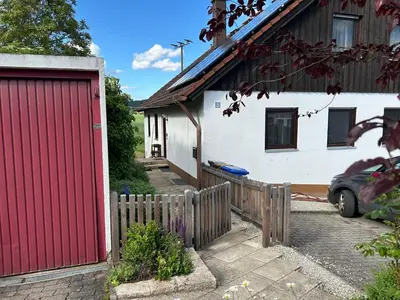 Das Gebäude in dem sich die Ferienwohnung befindet
