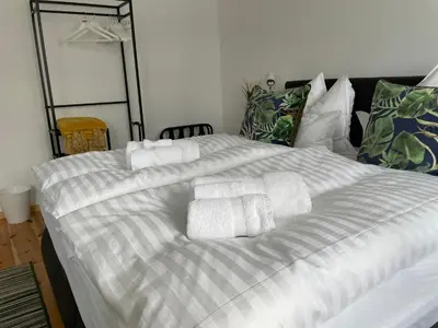 Ein Bett oder Betten in einem Zimmer der Unterkunft VOH Exklusives Wohnhaus MITTEN in Vohenstrauß, bis 8 Personen!!!