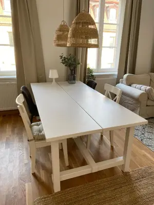 Ein Sitzbereich in der Unterkunft Wohnung in Bayreuths schönster Straße