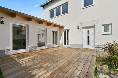 Das Gebäude in dem sich die Ferienwohnung befindet