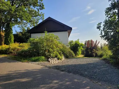 Ein Garten an der Unterkunft Komfort-Ferienwohnung Auf der Eulenburg