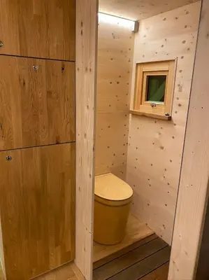 Ein Badezimmer in der Unterkunft Zinipi Lodge am Oldtimer bei Amberg