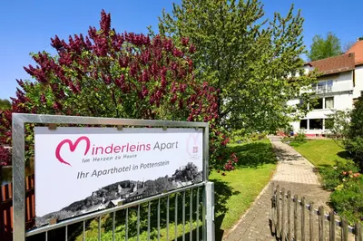 Ein Garten an der Unterkunft Aparthotel Minderleins Apart