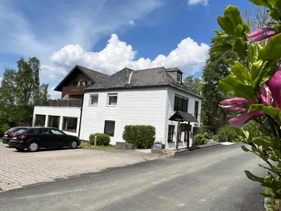 Das Gebäude in dem sich das Hotel befindet