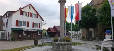 Das Gebäude in dem sich die Ferienwohnung befindet