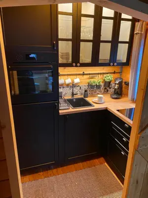 Küche/Küchenzeile in der Unterkunft Ferienhaus-Blockhütte im Fichtelgebirge - Nagler See 2 km