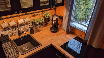 Küche/Küchenzeile in der Unterkunft Ferienhaus-Blockhütte im Fichtelgebirge - Nagler See 2 km