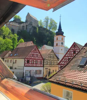 Das Gebäude in dem sich die Ferienwohnung befindet