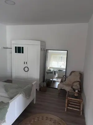 Ein Bett oder Betten in einem Zimmer der Unterkunft Ländliche Fewo Wildblume, 4 km zum Stausee