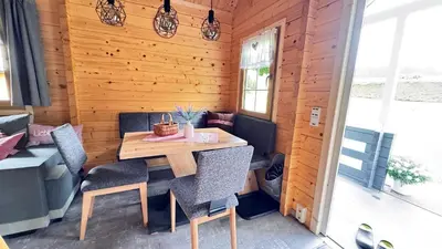 Ein Sitzbereich in der Unterkunft Häuslein Waldesruh