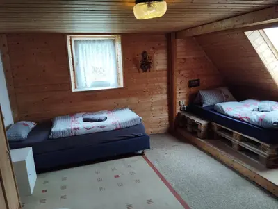 Ein Bett oder Betten in einem Zimmer der Unterkunft Monteurhaus Mühlbach :-)