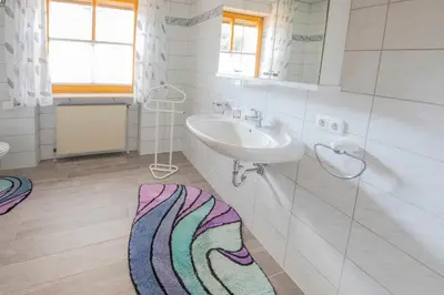 Ein Badezimmer in der Unterkunft Ferienwohnung Schwatlo